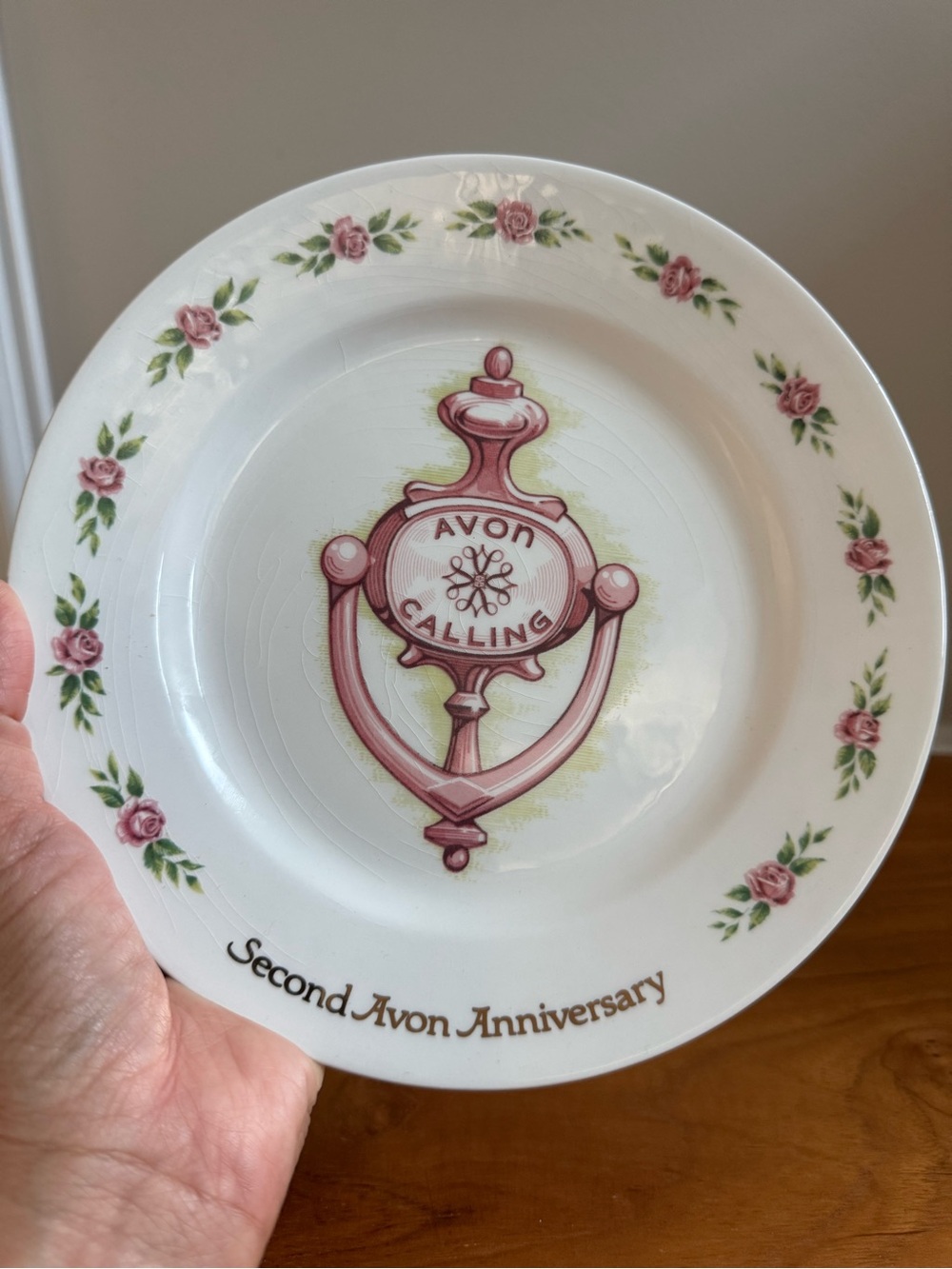Avon Vintage Calling “Doornocker” Second Anniversary Decorative Plate Pink